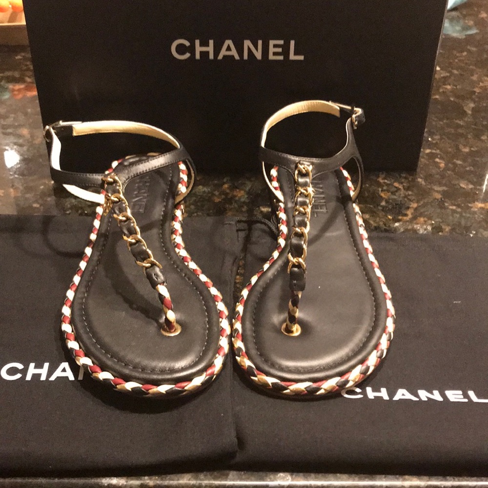 NIB  CHANEL sandals size 39